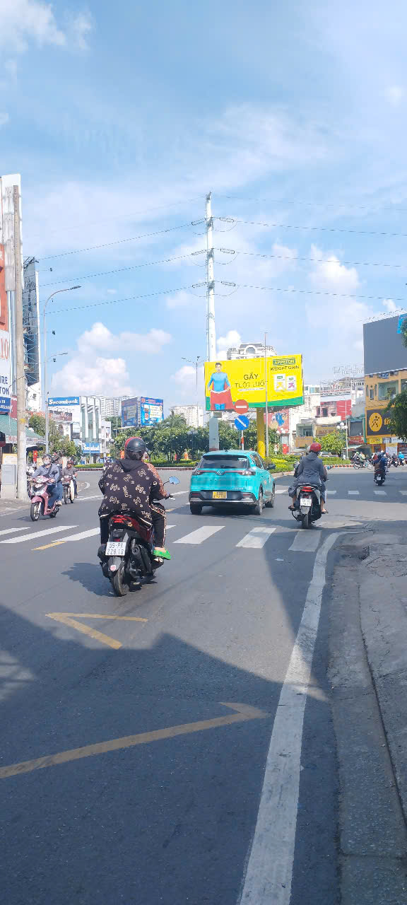 NGộp Âu Cơ - Lê Đại Hành - Quận 11 - 105m  - HXH vô nhà - 2 tầng - Ảnh chính